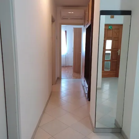Davorka, Spacious アパート