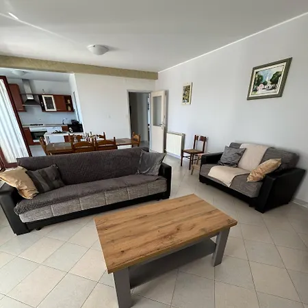 Davorka, Spacious