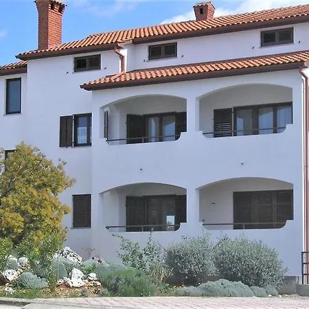 Davorka, Spacious
